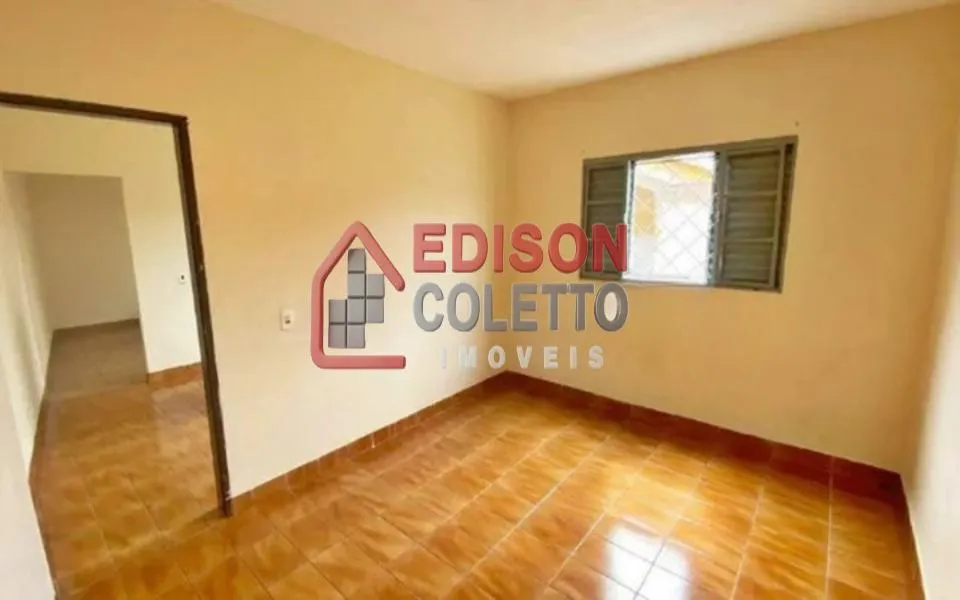 Imagem Casa à venda, 4 quartos, 3 vagas, no bairro Santa Terezinha em Piracicaba - SP!!