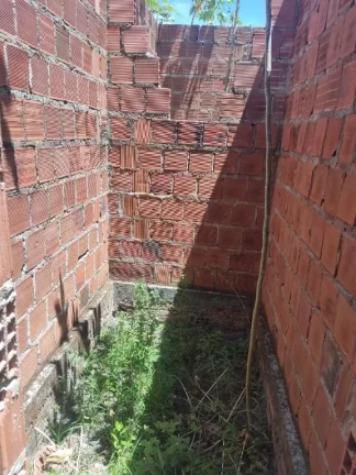 Imagem Casa Inacabada com 3 quartos, localizada em Nova Cruz, Igarassu - Pernambuco.