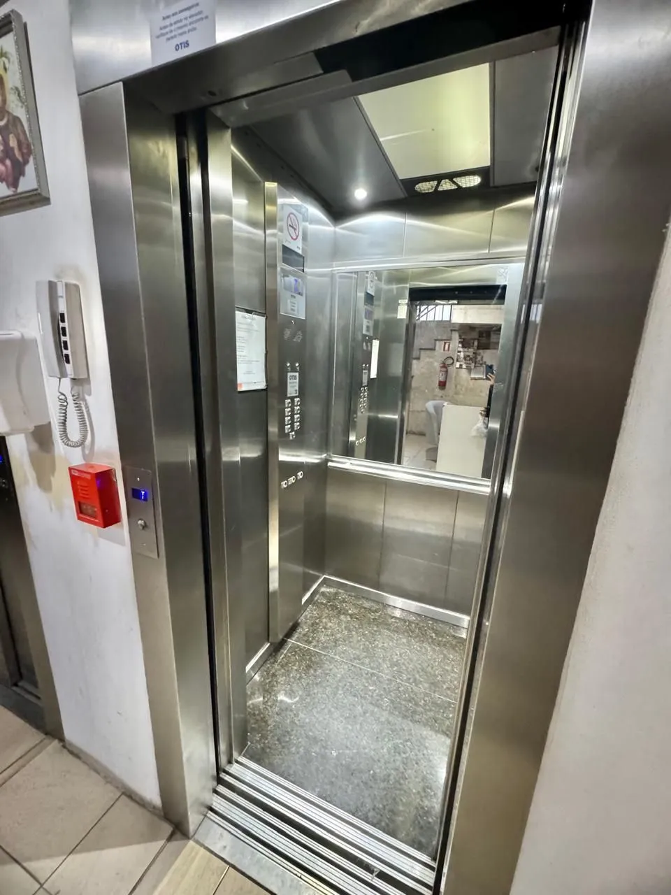 Imagem Apartamento no Centro de 3 dormitórios DESOCUPADO