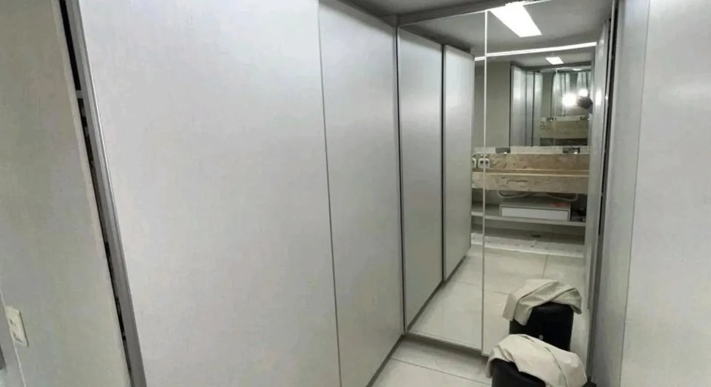 Imagem Magnifica Casa De 4/4 Sendo 3 Suites No Parque Acalanto