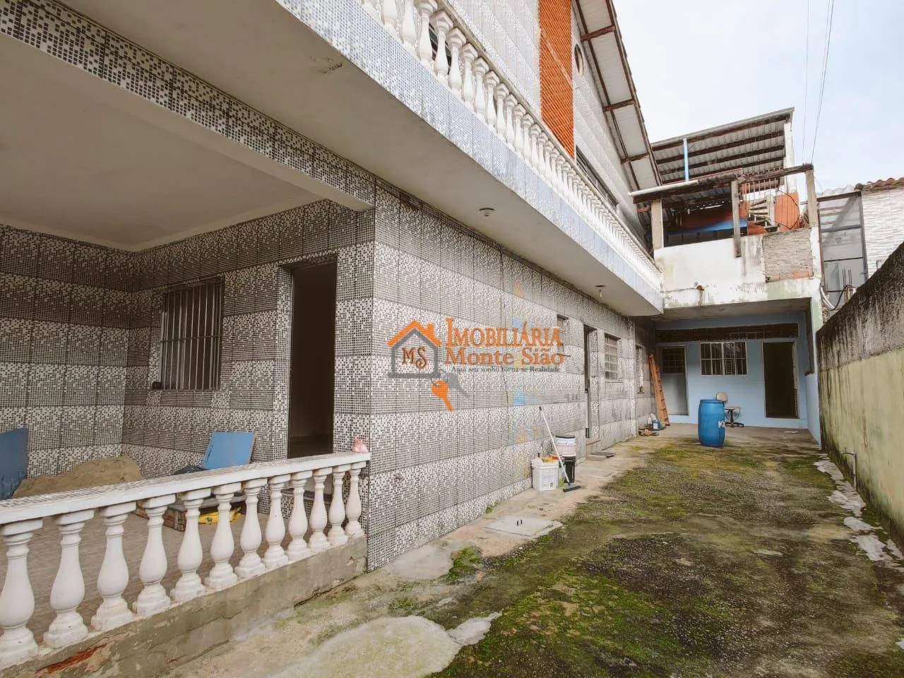 Imagem Sobrado com 5 dormitórios à venda, 300 m² por R$ 350.000,00 - Parque Primavera - Guarulhos/SP