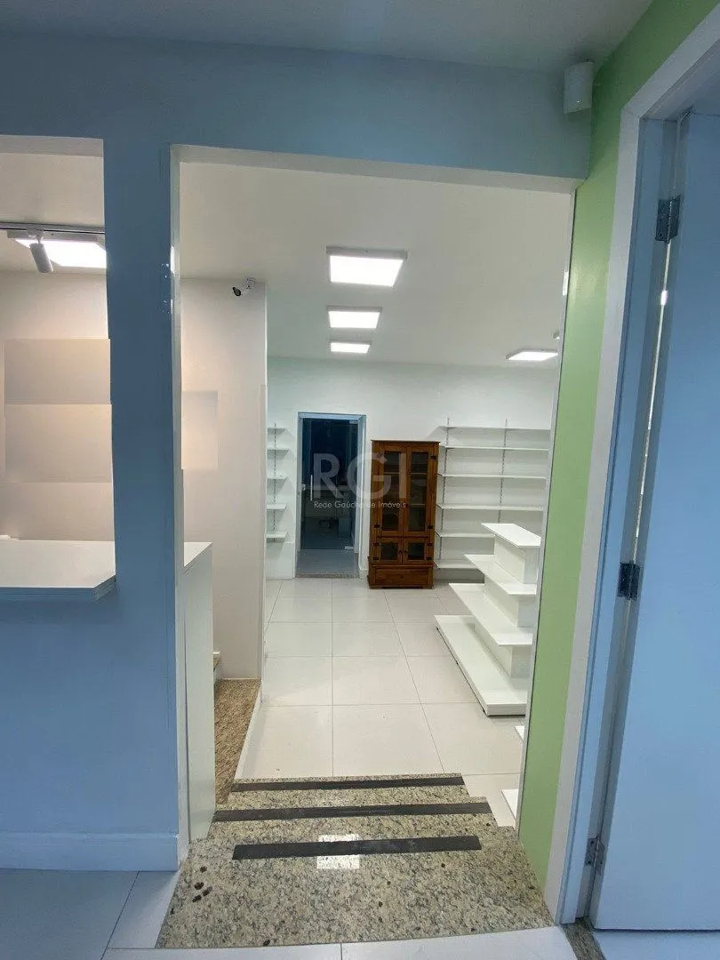 Imagem Loja para Venda - 70.76m², 0 dormitórios, Praia de Belas