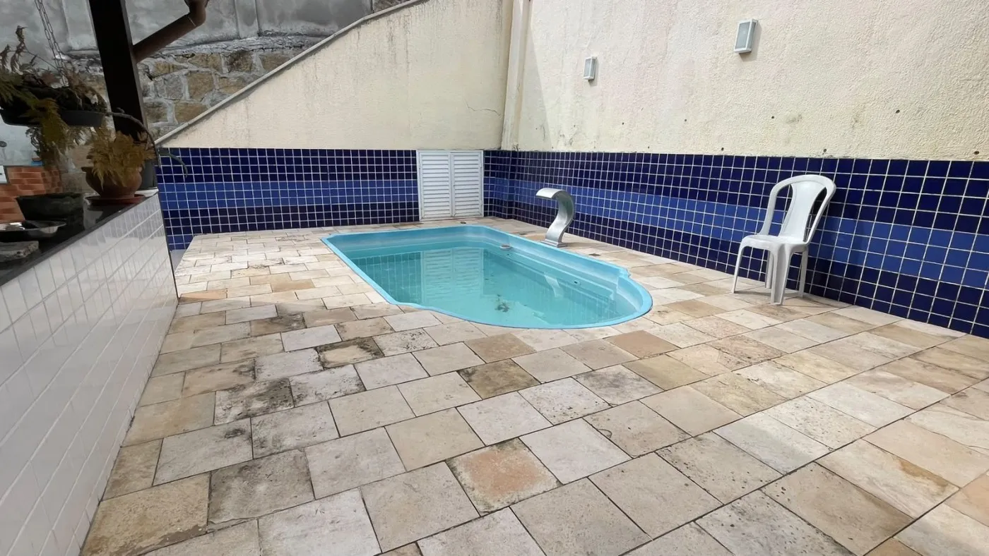 Imagem Casa para Venda em Petrópolis / RJ no bairro Corrêas