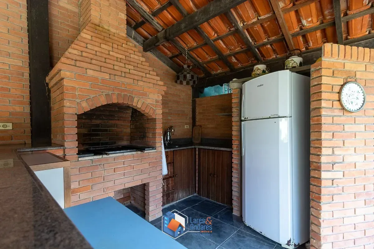 Imagem Casa comercial para venda em Guarapiranga, 650m²