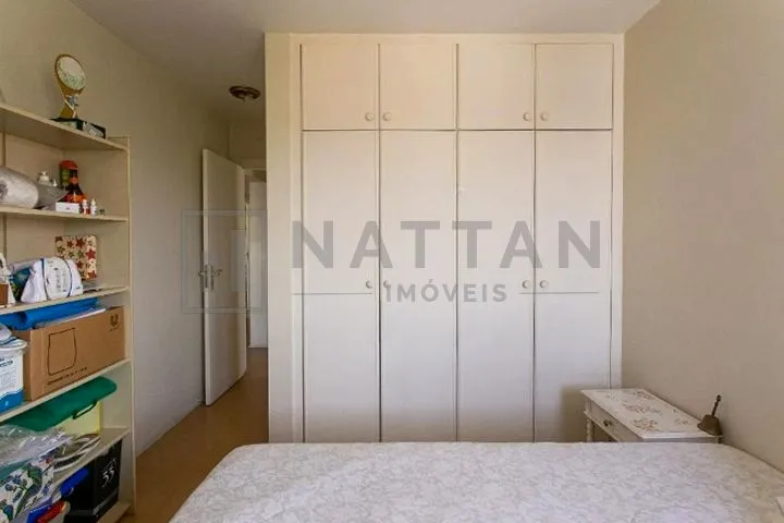 Imagem Apartamento à venda com 3 dormitórios na Chácara Santo Antônio, 155 m² e suíte