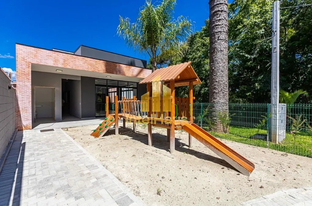 Imagem Viver cercado pela natureza sem abrir mÃ£o da praticidade urbana. Esta casa triplex no OASIS CondomÃ...