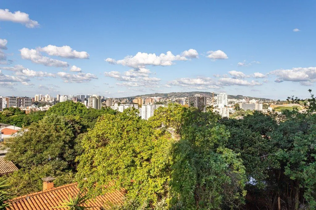 Imagem Apartamento no bairro Higienópolis com 190m² de 3 dormitórios e 2 vagas