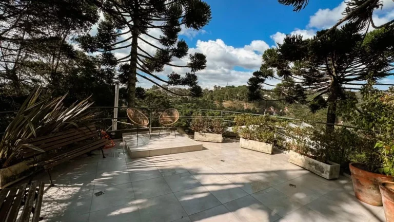 Imagem Casa de Condomínio em Campos do Jordão