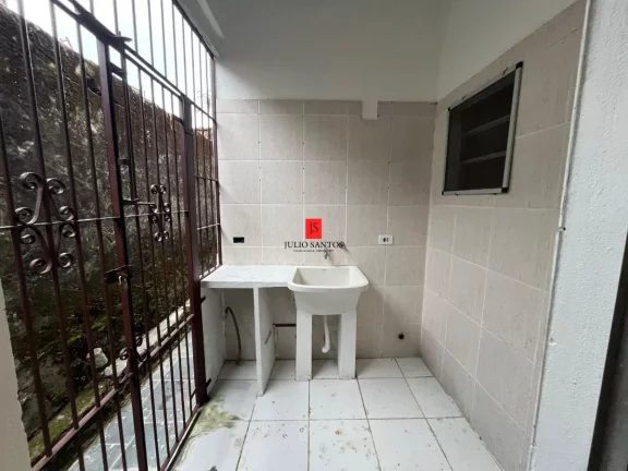 Imagem Imóvel térreo Pereque Açu com amplo espaço externo