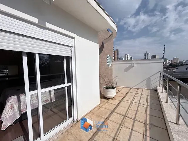 Imagem Sobrado para venda em Jardim Franca com 4 quartos, sendo 4 suítes, 249m²