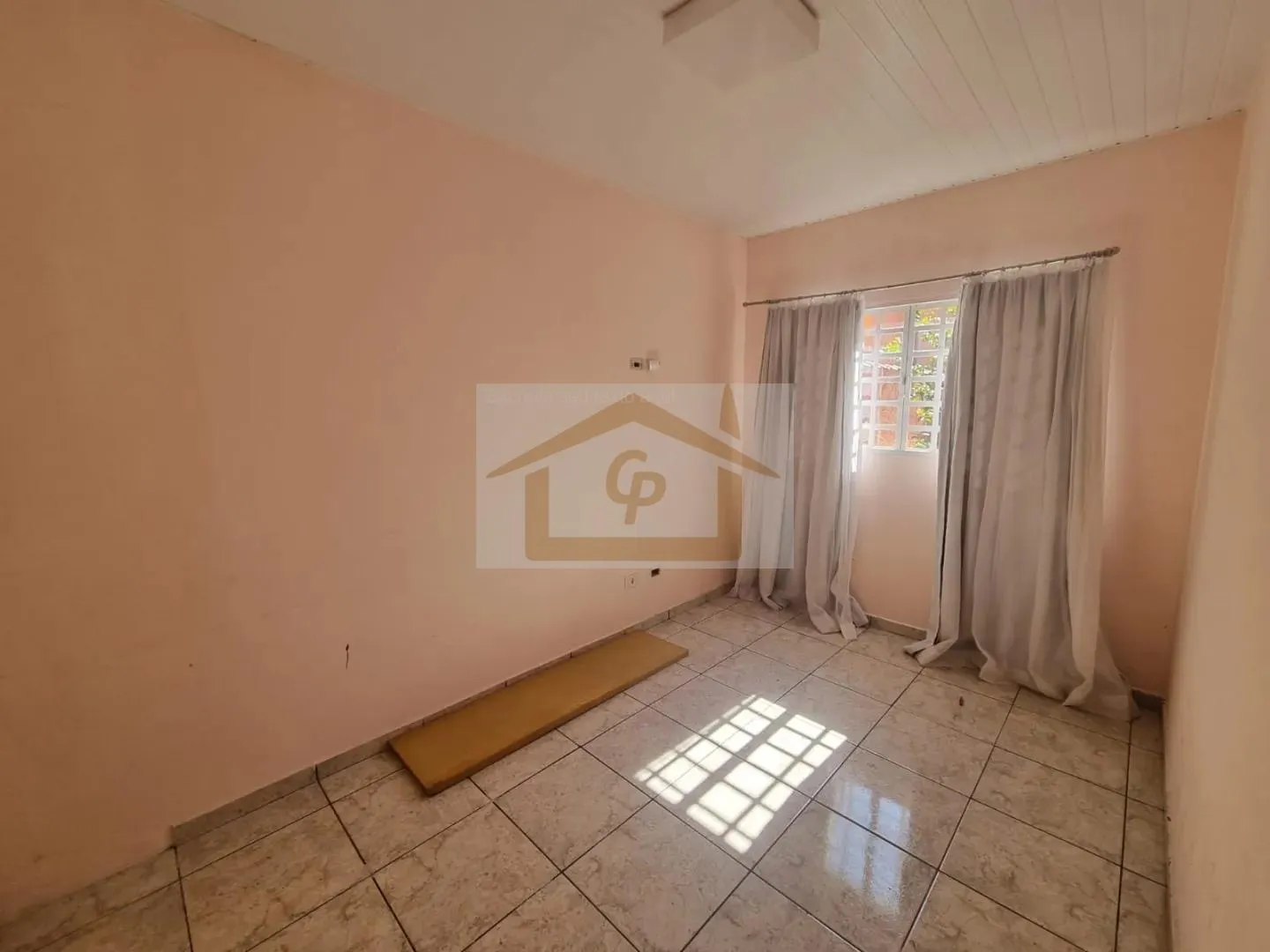 Imagem Casa Térrea Isolada com Amplo Quintal no Residencial Jardim das Flores - Granja Viana