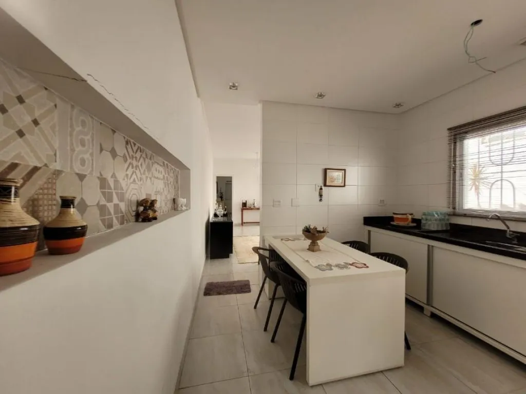 Imagem CASA COM 200,00 m² - AVIAÇÃO - PRAIA GRANDE SP