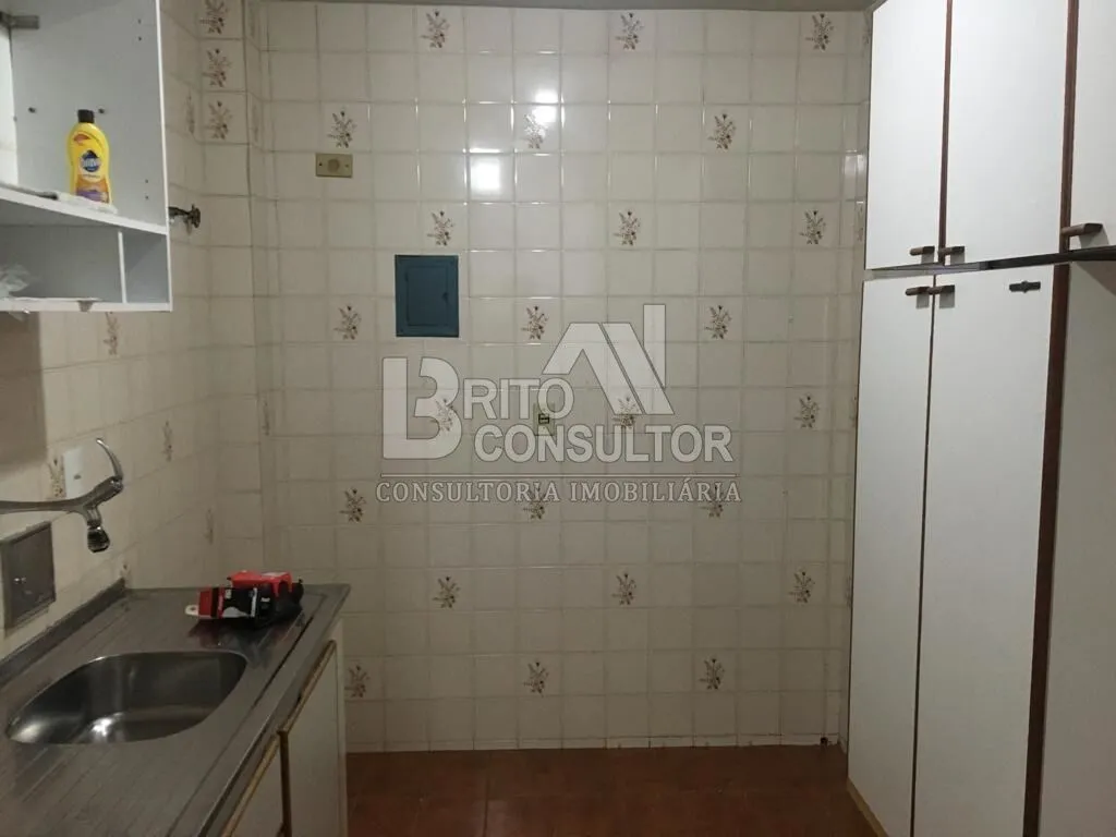 Imagem Apartamento no Condomínio Lopes da Cunha, na Rua Lopes da Cunha, 145 Fonseca