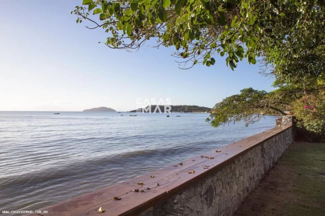 Imagem Casa Frente Mar para Venda em Armação dos Búzios / RJ no bairro Manguinhos