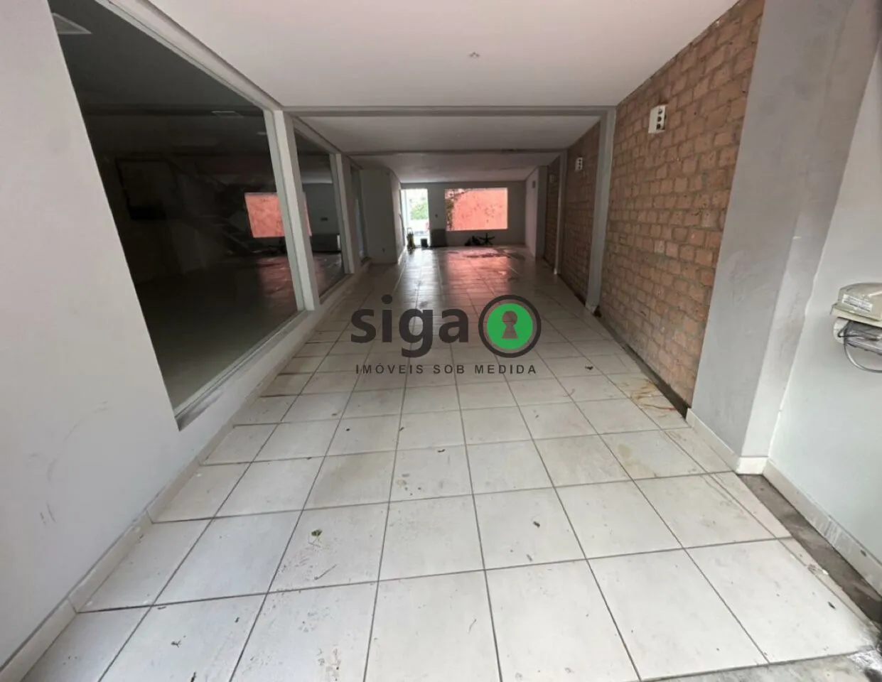 Imagem Prédio comercial com 10 salas Metrô Belém
