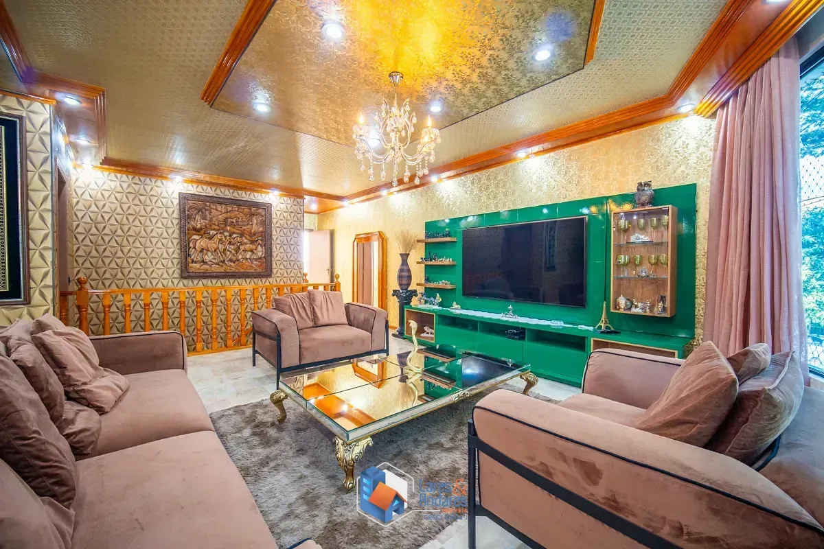 Imagem Sobrado para venda em Sumaré com 4 quartos, sendo 4 suítes, 380m²