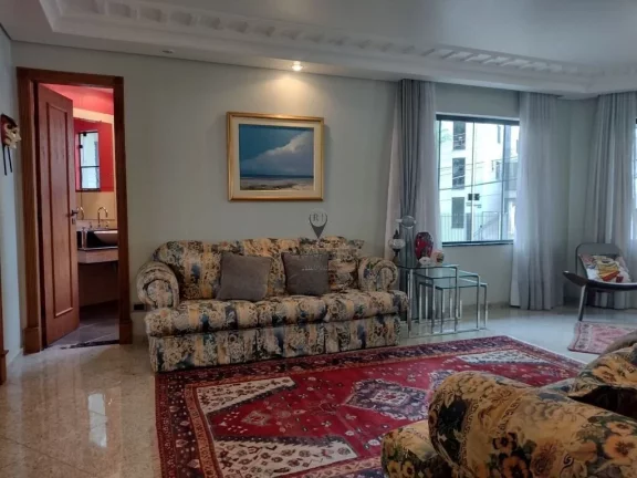 Imagem Esta casa está localizada em uma das melhores regiões de Curitiba, bairro boa vista. O imóvel foi...