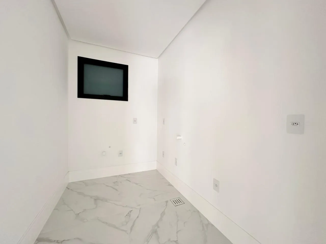 Imagem Apartamento à venda com 185m2 por R$ 3.300.000,00