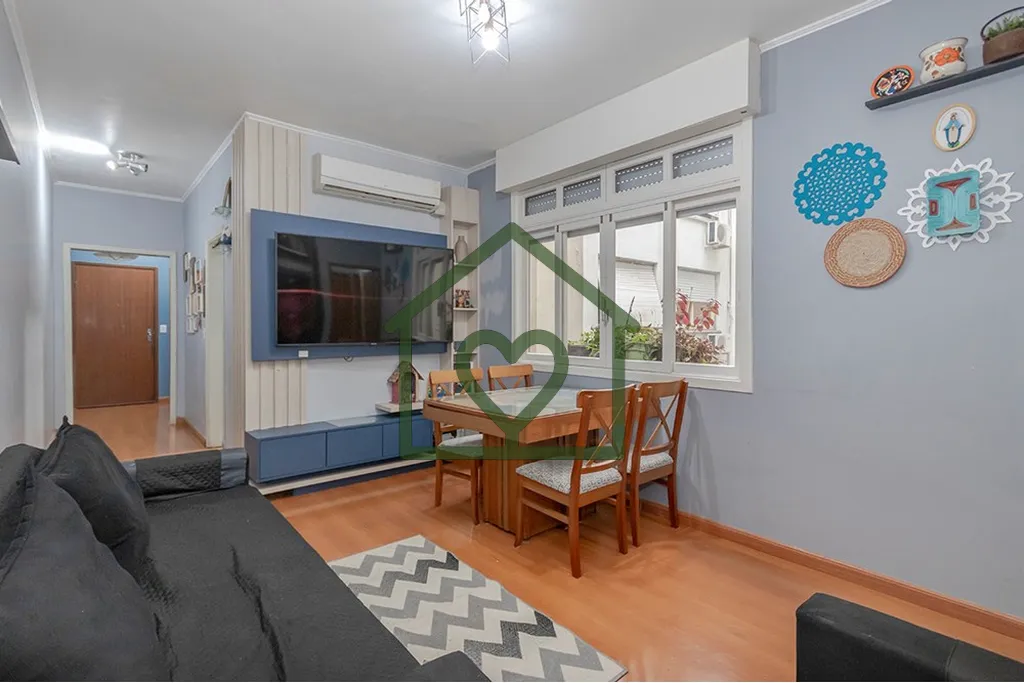 **À Venda: Apartamento Residencial na Região Sul do Brasil** Apartamento à venda no Bairro Flores...