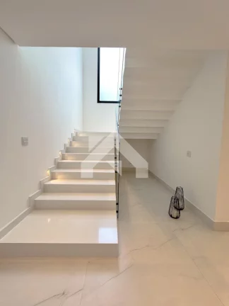 Imagem Casa de Condomínio em Alphaville - Barueri