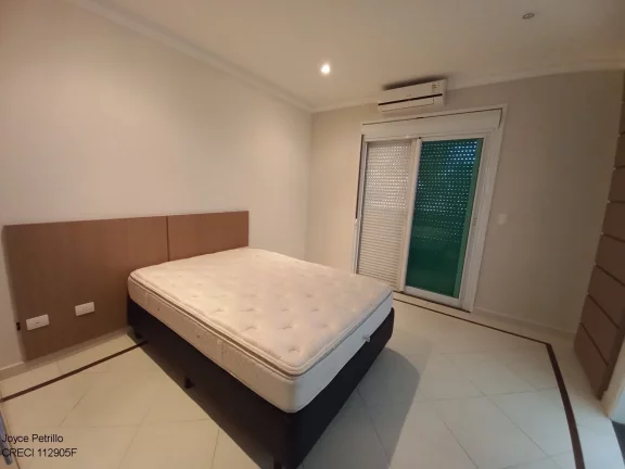 Imagem Casa Moderna com 4 Suítes, Piscina, Pertinho da Praia em Condomínio Fechado de Alto Padrão à Venda em Peruíbe.