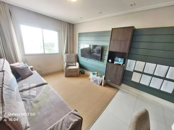 Imagem Apartamento Lindo, Reformado, 2 dorms, 1 banheiro, 1 vaga coberta