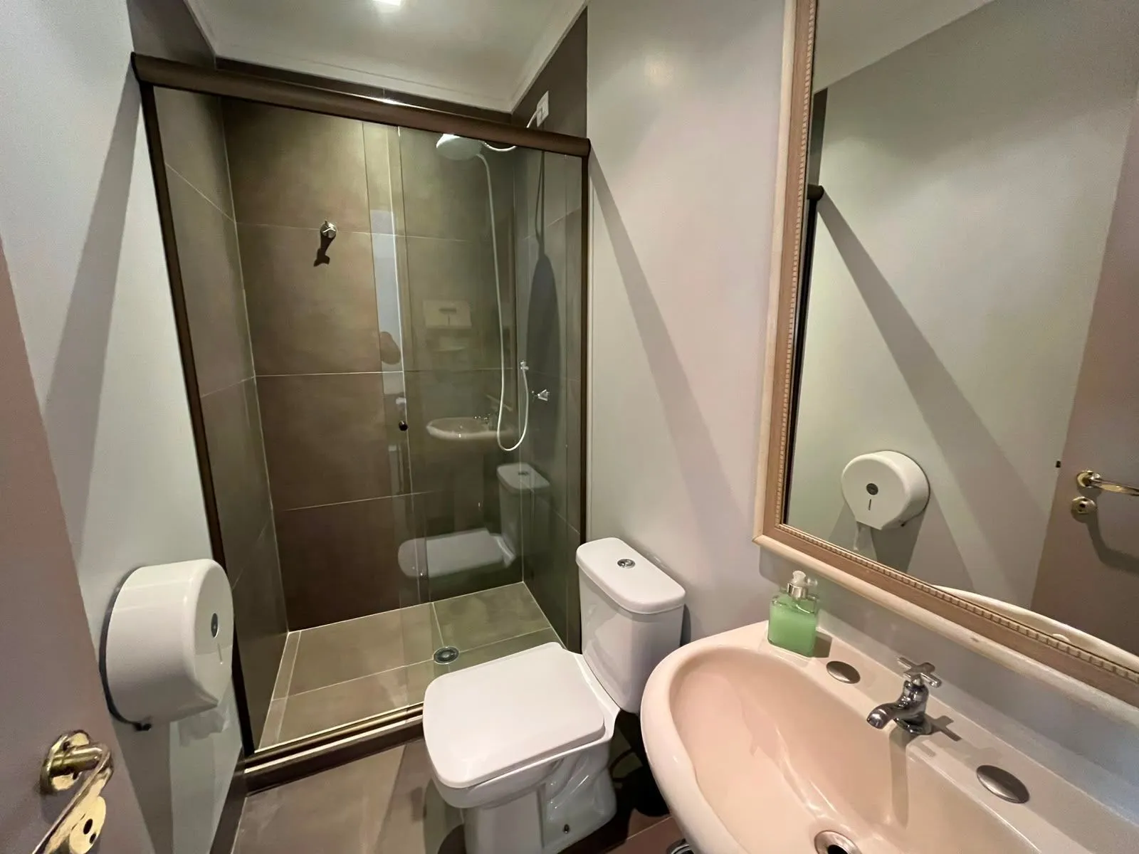 Imagem Apartamanto a venda no Menino Deus com 3 quartos e sacada