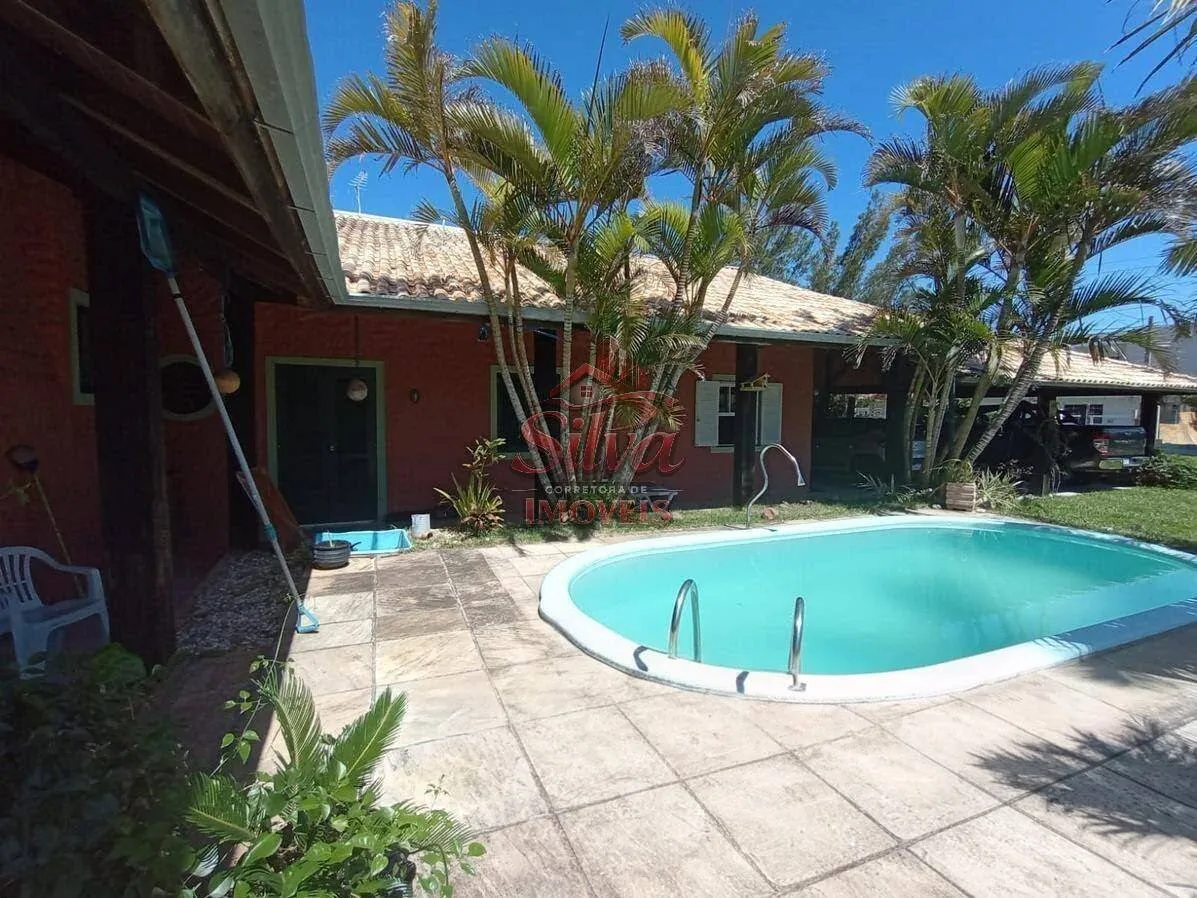 Imagem C805 | Casa à venda com piscina a 350m do mar