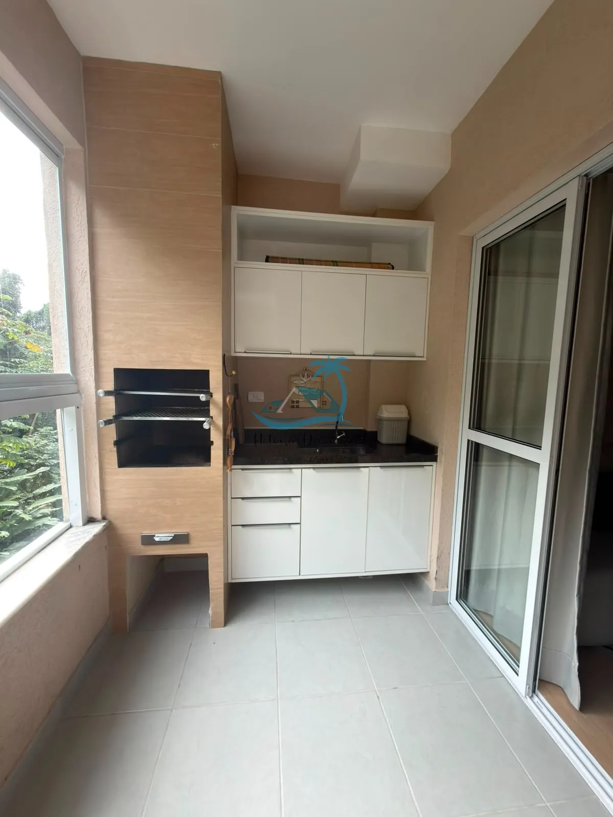Imagem Excelente apartamento com 2 dormitórios na melhor rua da Praia das Toninhas - Ubatuba 732.000,00.