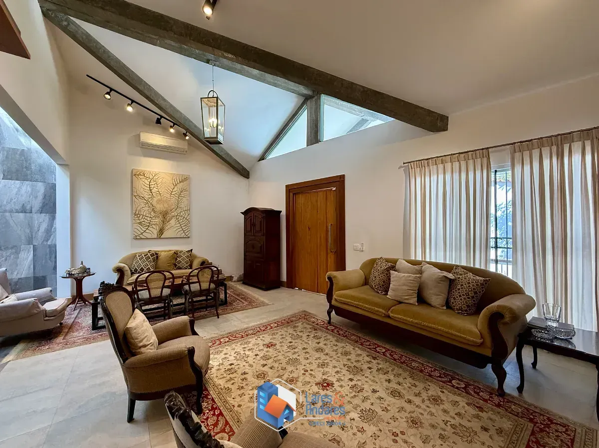Imagem Casa de vila para venda em Jardim dos Estados com 4 quartos, sendo 4 suítes, 393m²