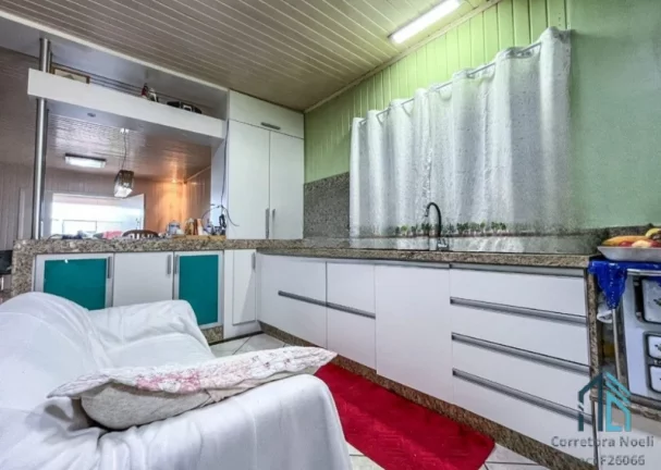 Imagem Casa com amplo terreno nos fundos de 364 m², 03 quartos c/suíte Bairro São José em Flores da Cunha RS
