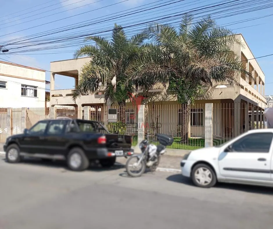 Mansão e Área Comercial em Itajaí em Rua Adolfo Batschauer, 672 - Dom Bosco, Itajaí - SC