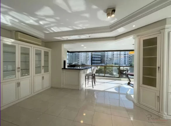 Imagem Apartamento 4 dormitórios sendo 3 Suites 3 vagas no Centro - Florianopolis Oportunidade Única no C...