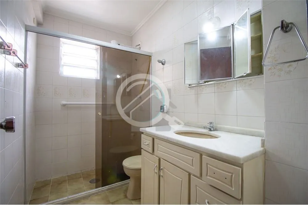 Imagem Excelente Apartamento, com ventilação cruzada, Cozinha e área de serviço, bom tamanho, sala, amp...
