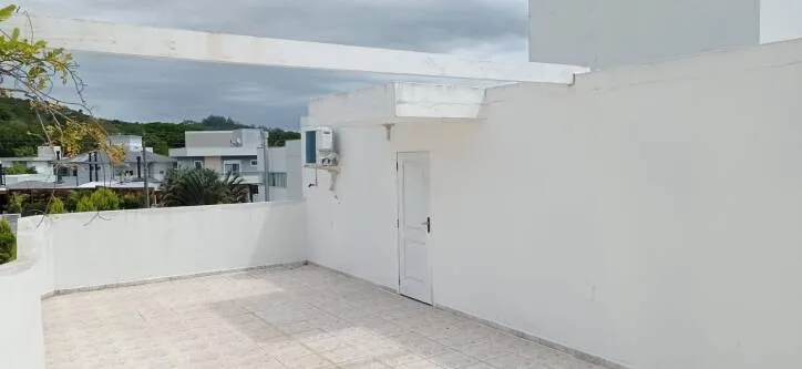 Foto do imóvel: Casa à Venda na Cachoeira do Bom Jesus - Conforto, Segurança em Avenida Dos Jerivás
