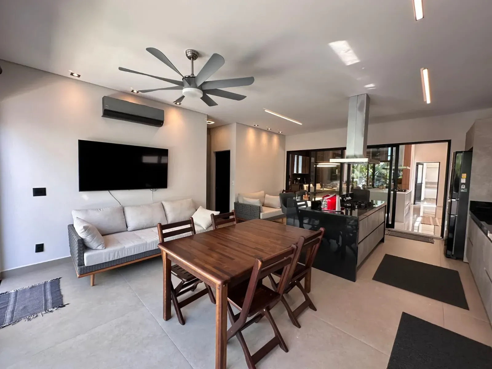 Imagem Casa de Condomínio com 4 Quartos à Venda, 300 m² em Medeiros - Jundiaí