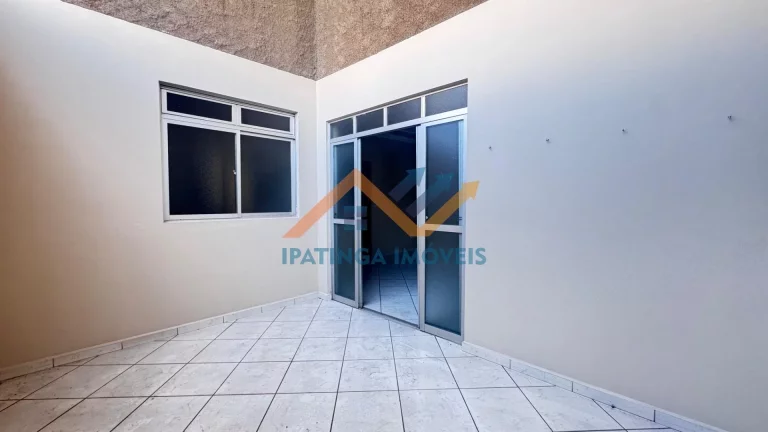 Imagem Apartamento amplo com área de claraboia á venda no bairro Iguaçu - Ipatinga