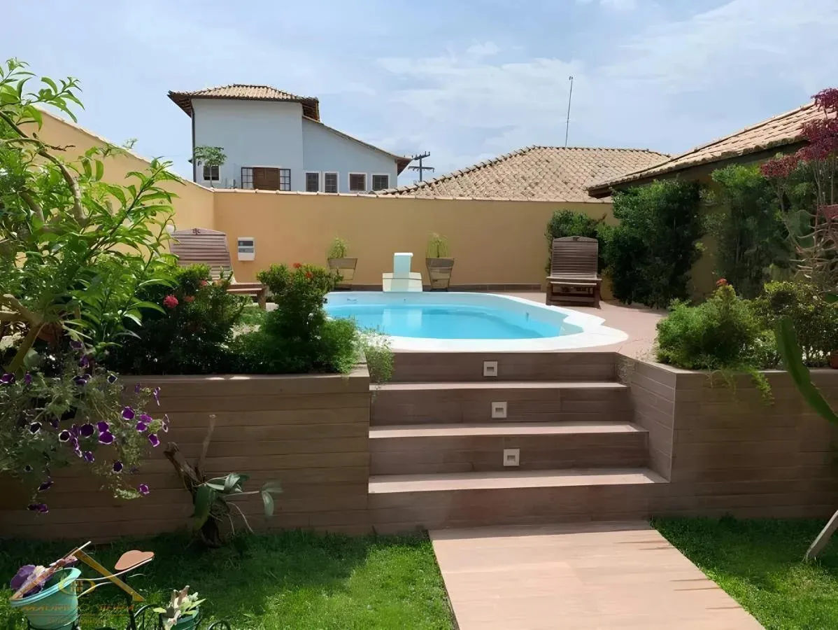 Imagem Casa em Condomínio para Venda em Cabo Frio / RJ no bairro Ogiva