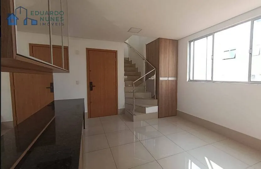 COBERTURA NO SANTO ANTÔNIO - 3 QUARTOS, SUÍTE, 02 VAGAS. VISTA PRIVILEGIADA