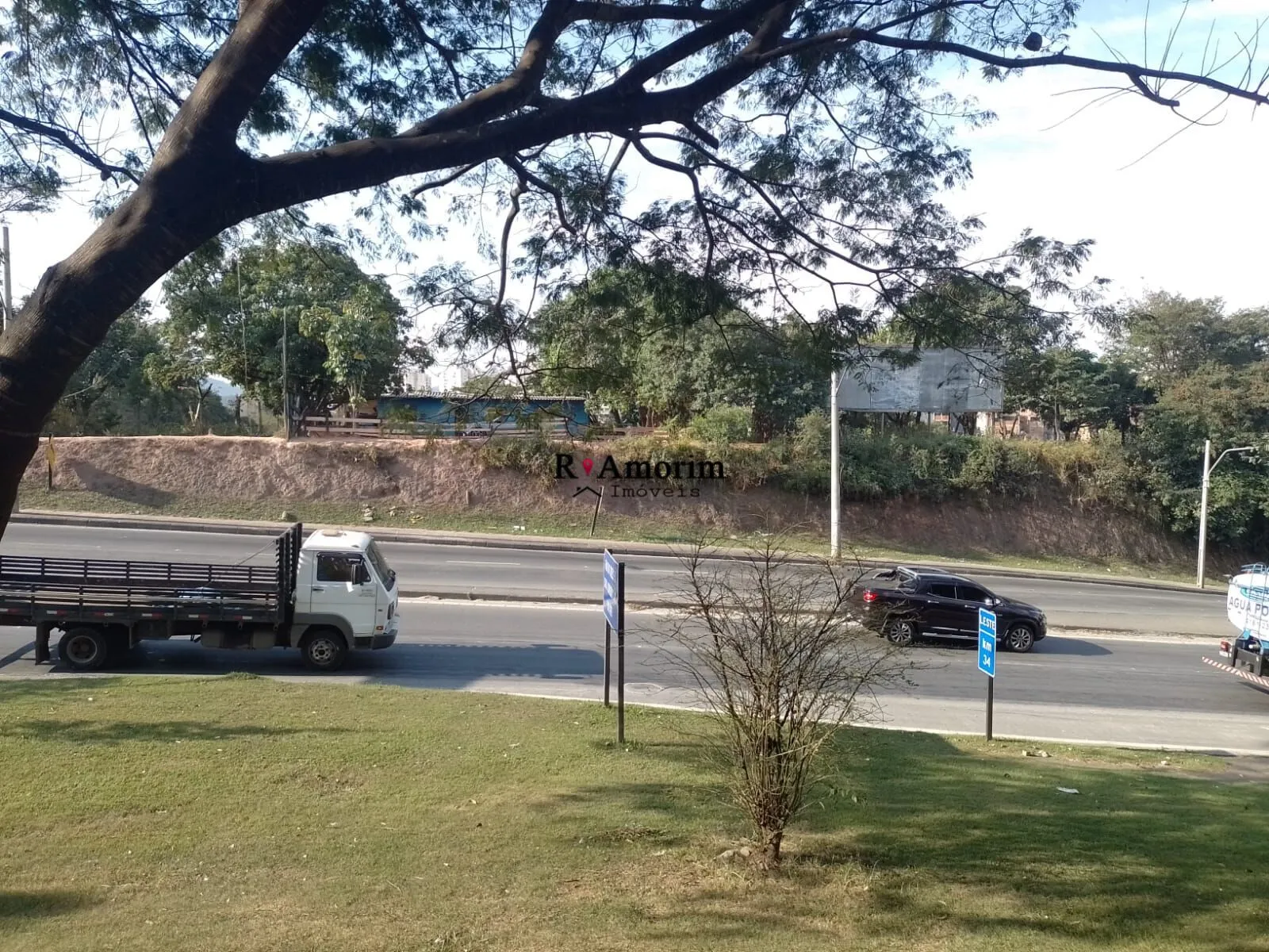 Imagem Terreno comercial a venda na Estrada Romeiros em Barueri