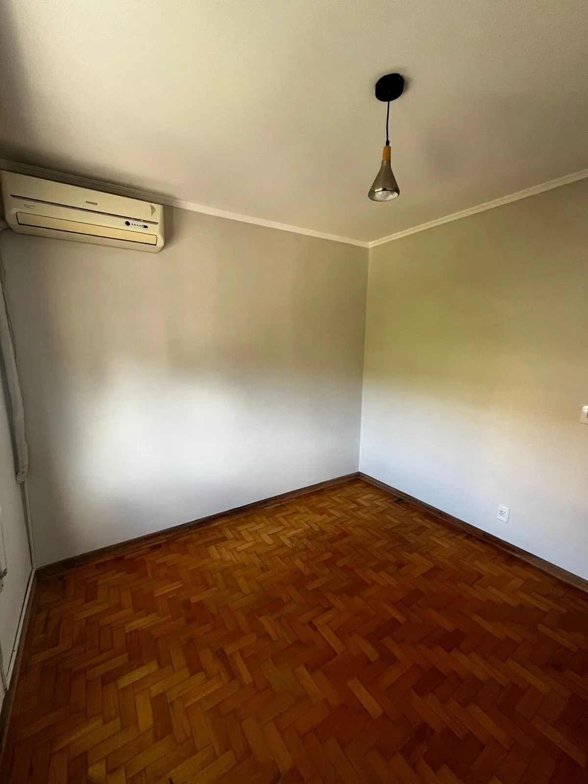 Imagem Apto de 03 dorm, 02 banheiros e dep empregada no coração do Bairro Higienópolis