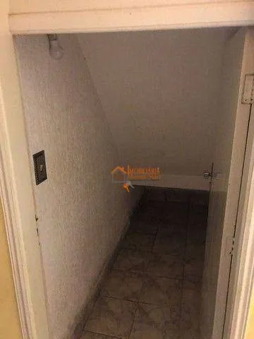 Imagem Sobrado com 4 dormitórios à venda, 250 m² por R$ 575.000,00 - Jardim Pinheiros - Guarulhos/SP