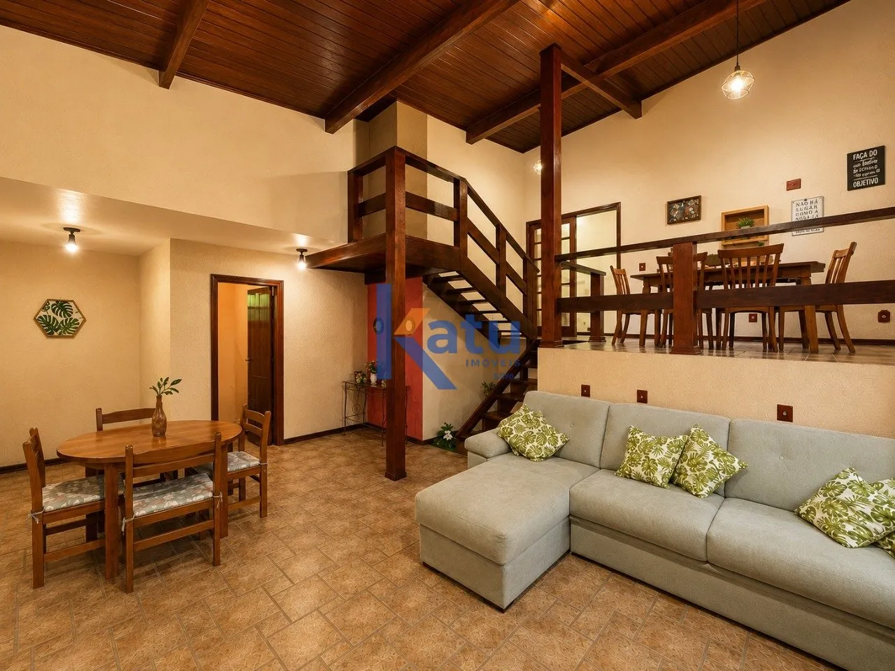 Imagem CHÁCARA PARA VENDA EM JUNDIAÍ/SP

Esta chácara possui um terreno de 1.000 m² e área construída...