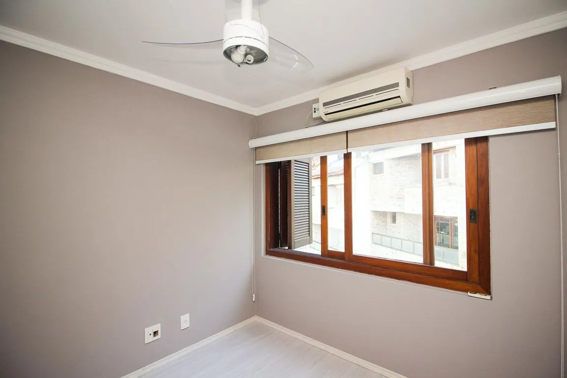 Imagem Apartamento de 2 dormitórios, 1 suíte, closet e 2 vagas de garagem .
