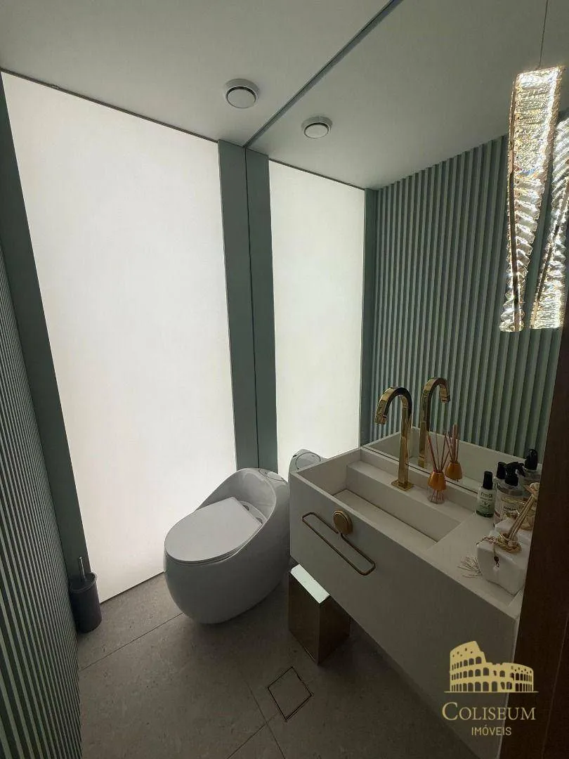 Imagem Apartamento com 3 dormitórios à venda, 127 m² por R$ 1.900.000,00 - Canto do Forte - Praia Grande/SP