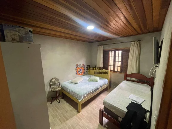 Imagem Chácara com 3 dormitórios à venda, 1013 m² por R$ 650.000,00 - Camanducaia - Camanducaia/MG