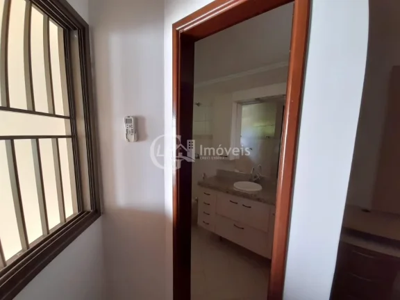 Imagem Casa a Venda com Localização Privilegiada. Ótima Para Investidores.!!