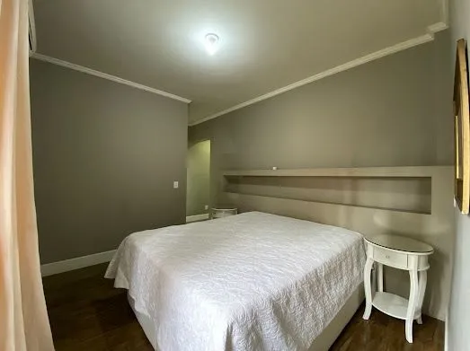 Imagem Apartamento no bairro Auxiliadora com 90m² de 2 dormitórios e 2 vagas