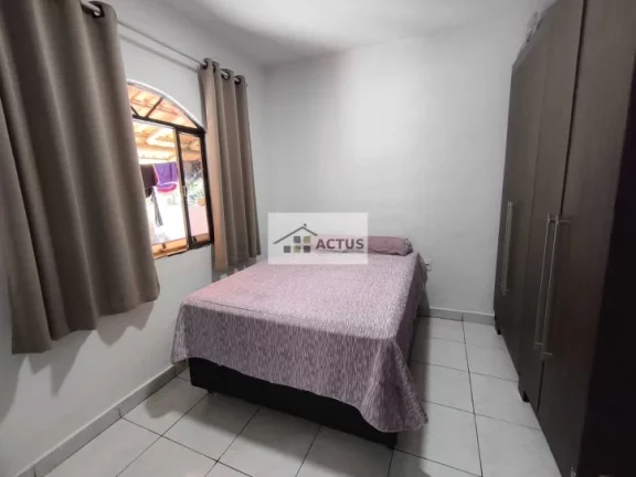 Imagem Casa em lote Individual no Lago Azul em Ibirité