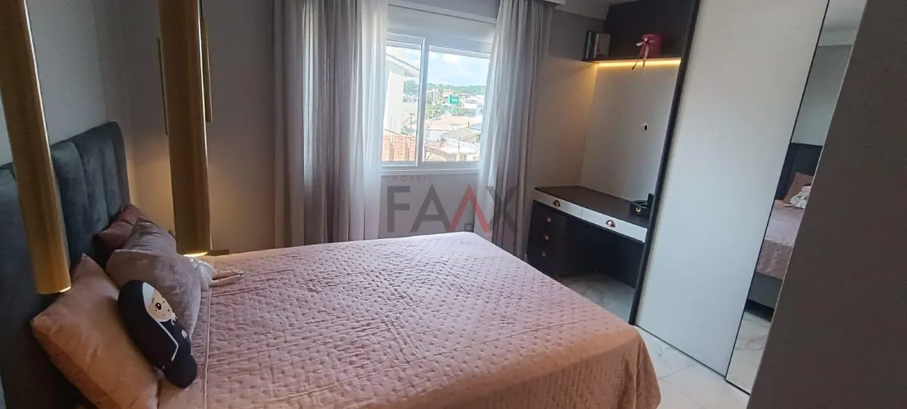 Imagem Sobrado à Venda em Bonsucesso 3 Quartos Suíte com Hidro e Energia Solar